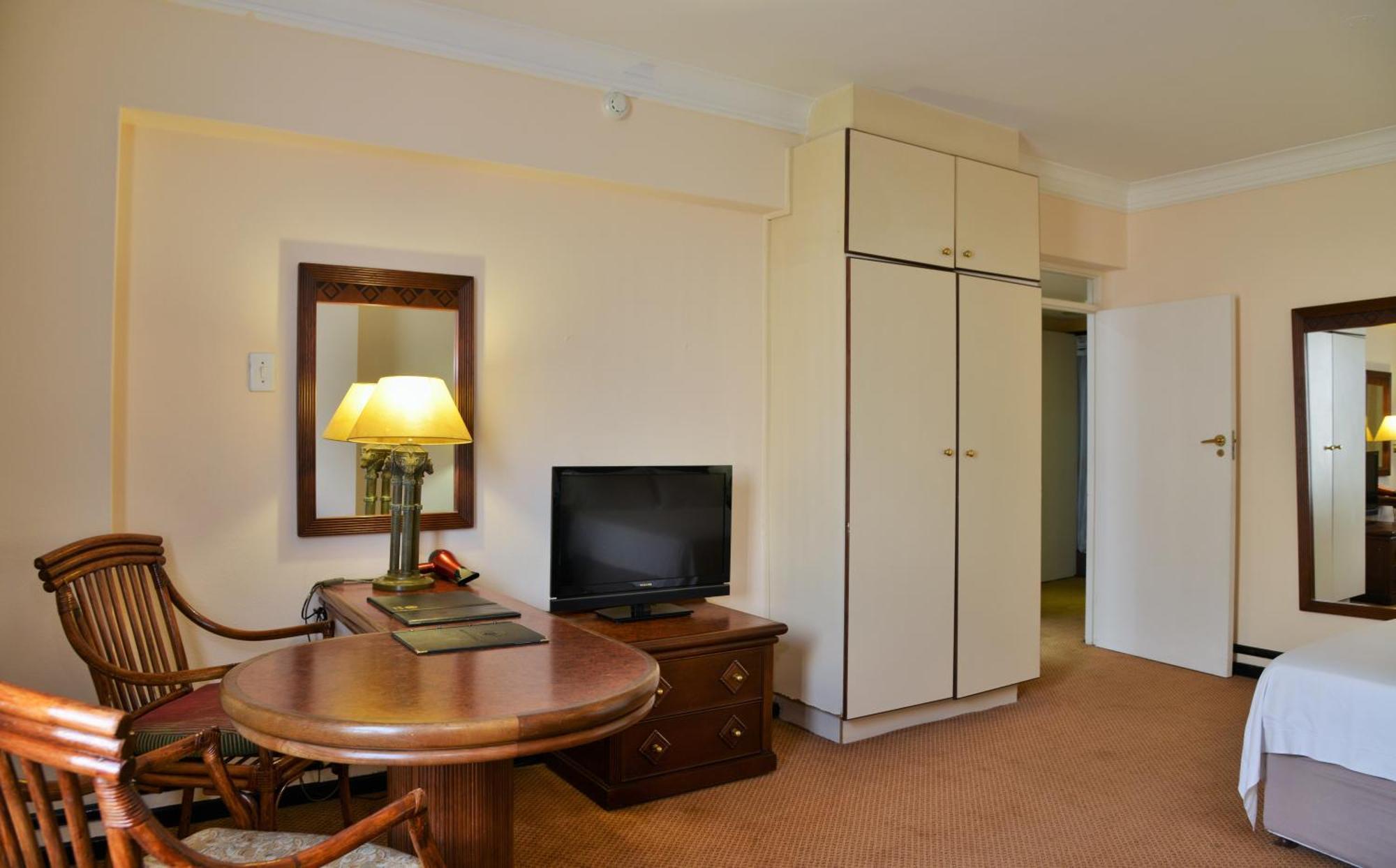 The Capetonian - Halal Hotel Cape Town Bagian luar foto